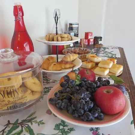 La Mela Antica Bed & Breakfast *
