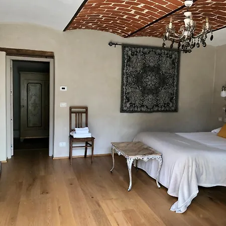 La Mela Antica Bed & Breakfast 3*